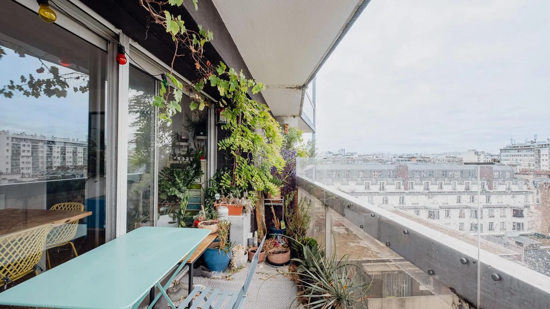 Veeve - Home Comforts By The Eiffel Tower Paris 0*,  Frankrike